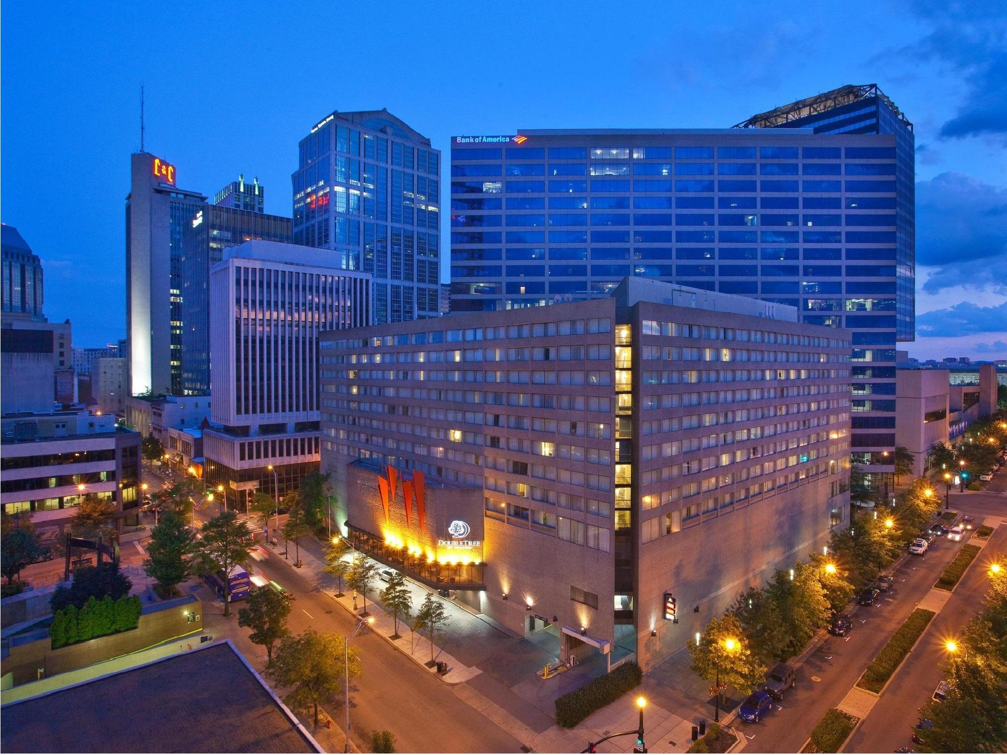Doubletree By Hilton Hotel Nashville Downtown Экстерьер фото
