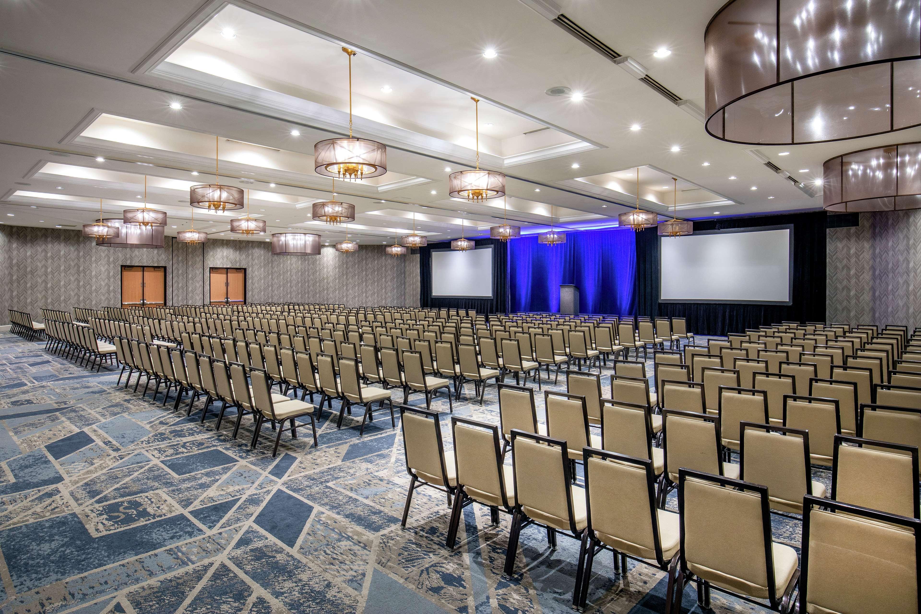 Doubletree By Hilton Hotel Nashville Downtown Экстерьер фото