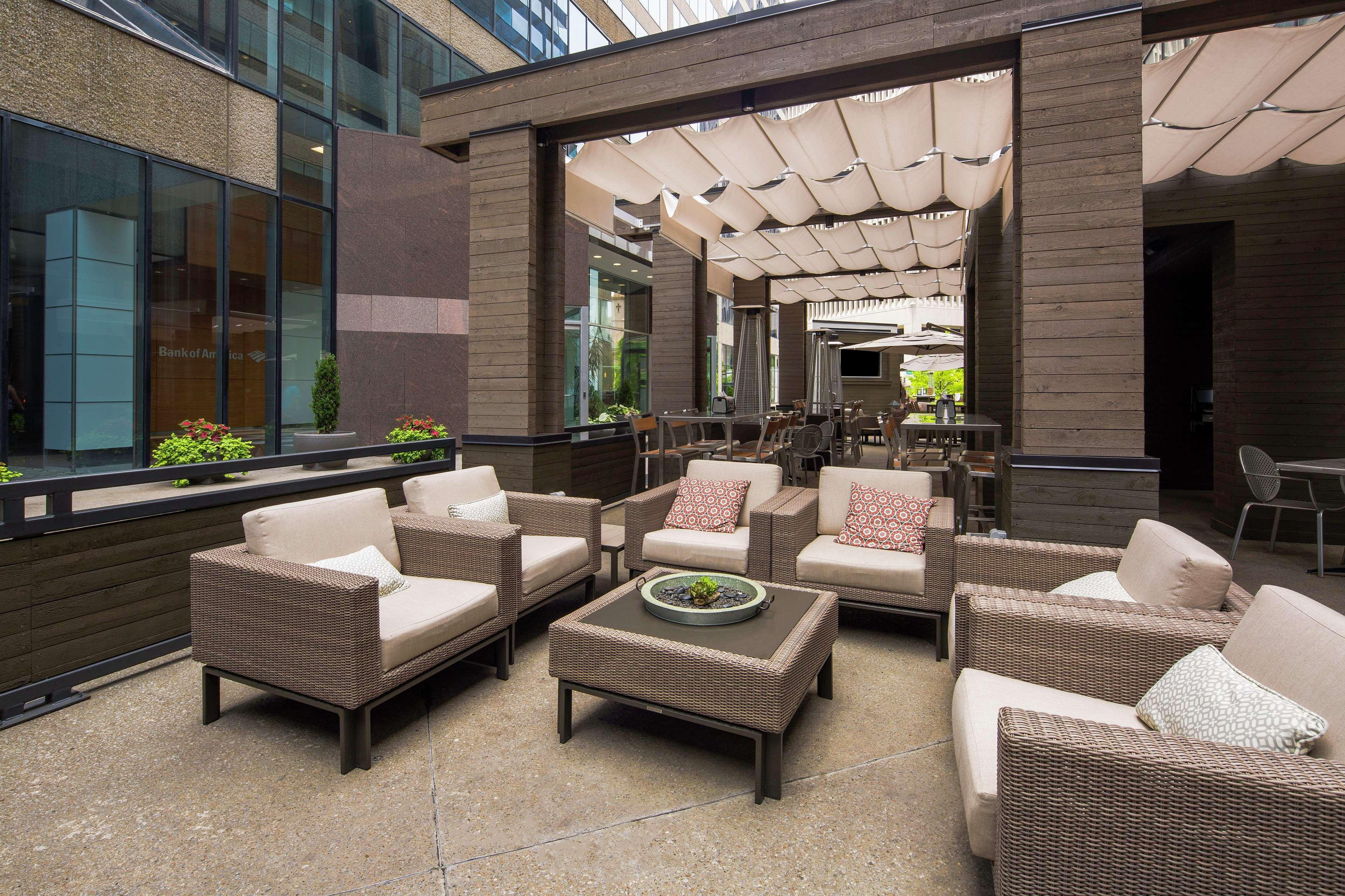 Doubletree By Hilton Hotel Nashville Downtown Экстерьер фото