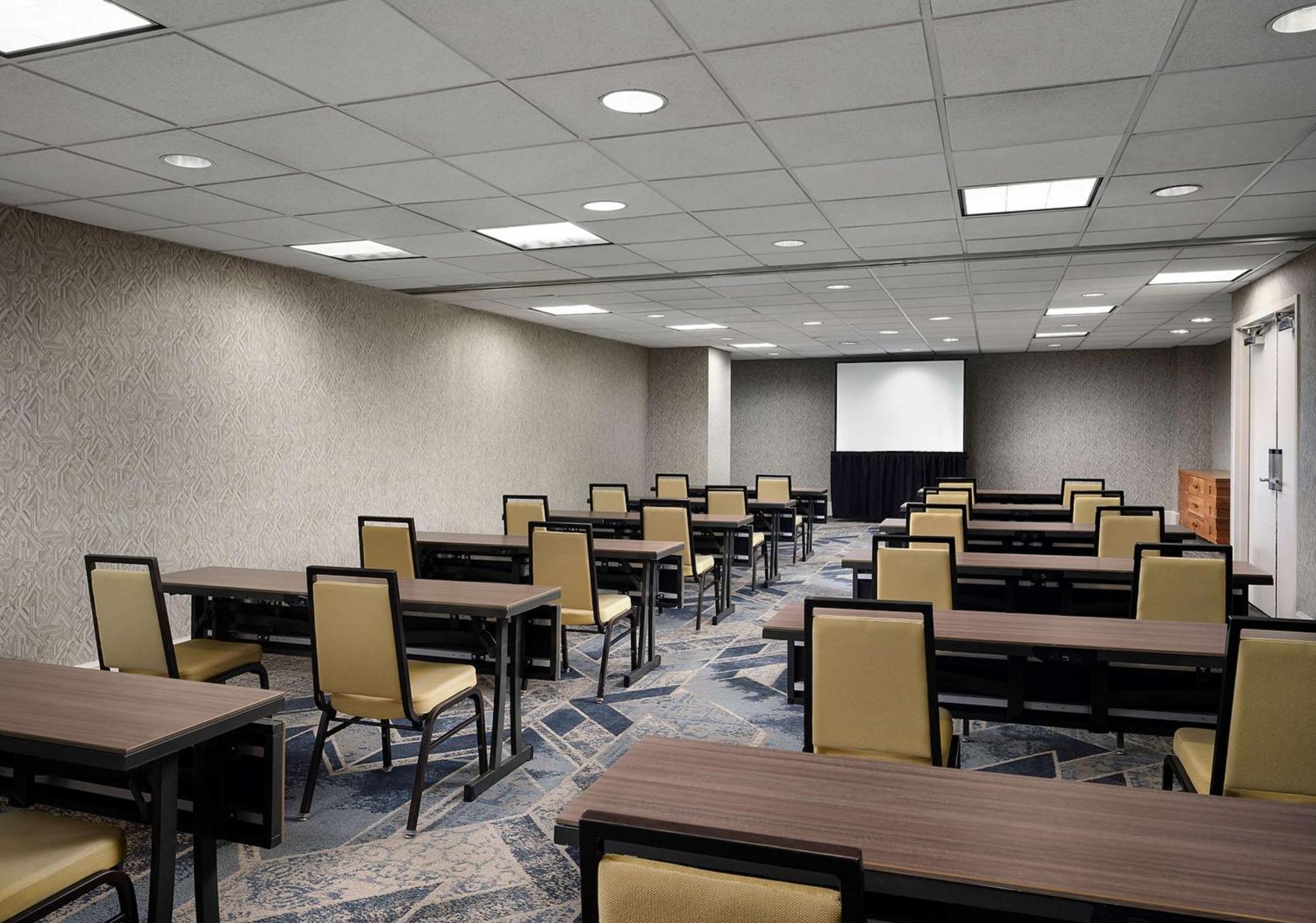 Doubletree By Hilton Hotel Nashville Downtown Экстерьер фото