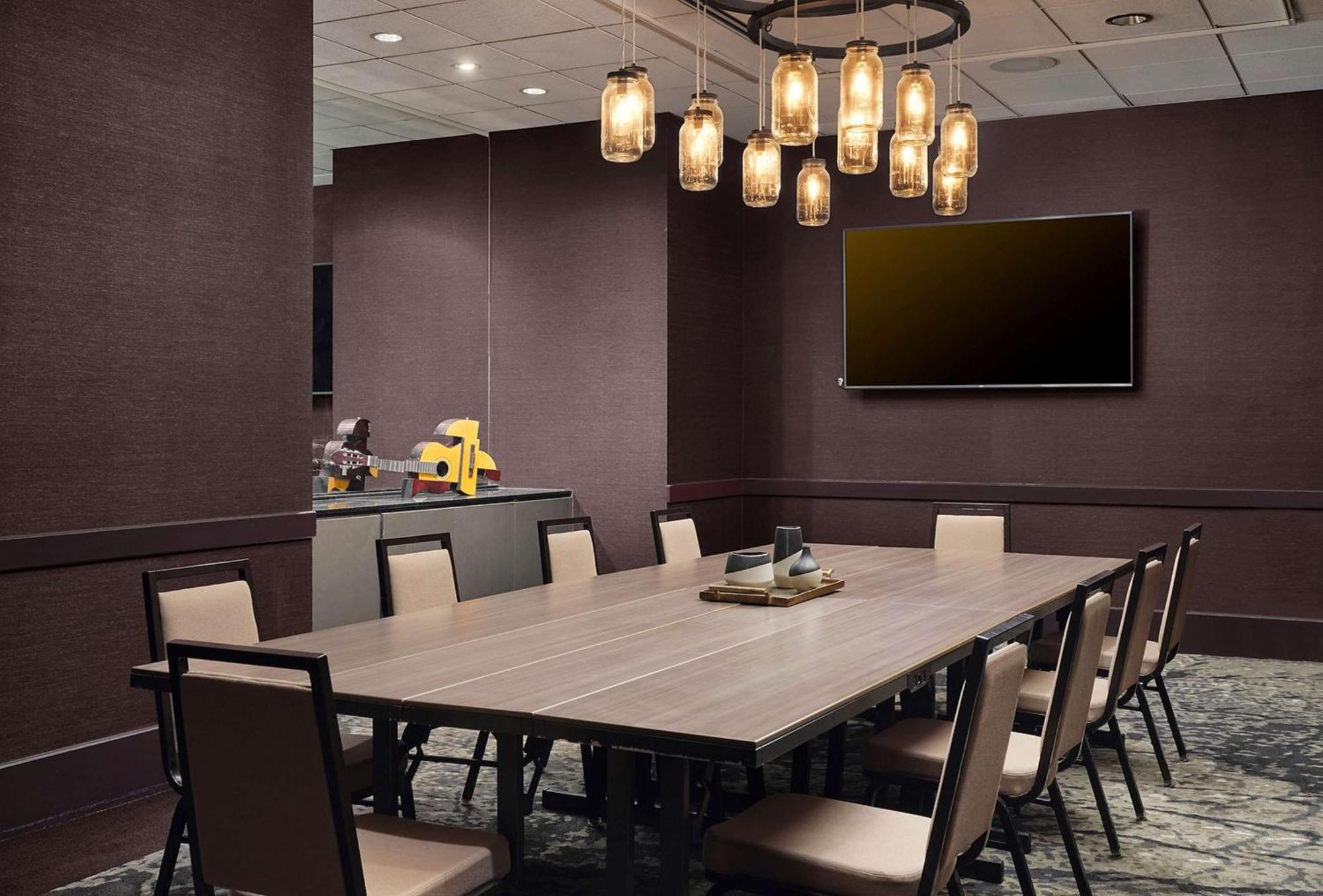 Doubletree By Hilton Hotel Nashville Downtown Экстерьер фото