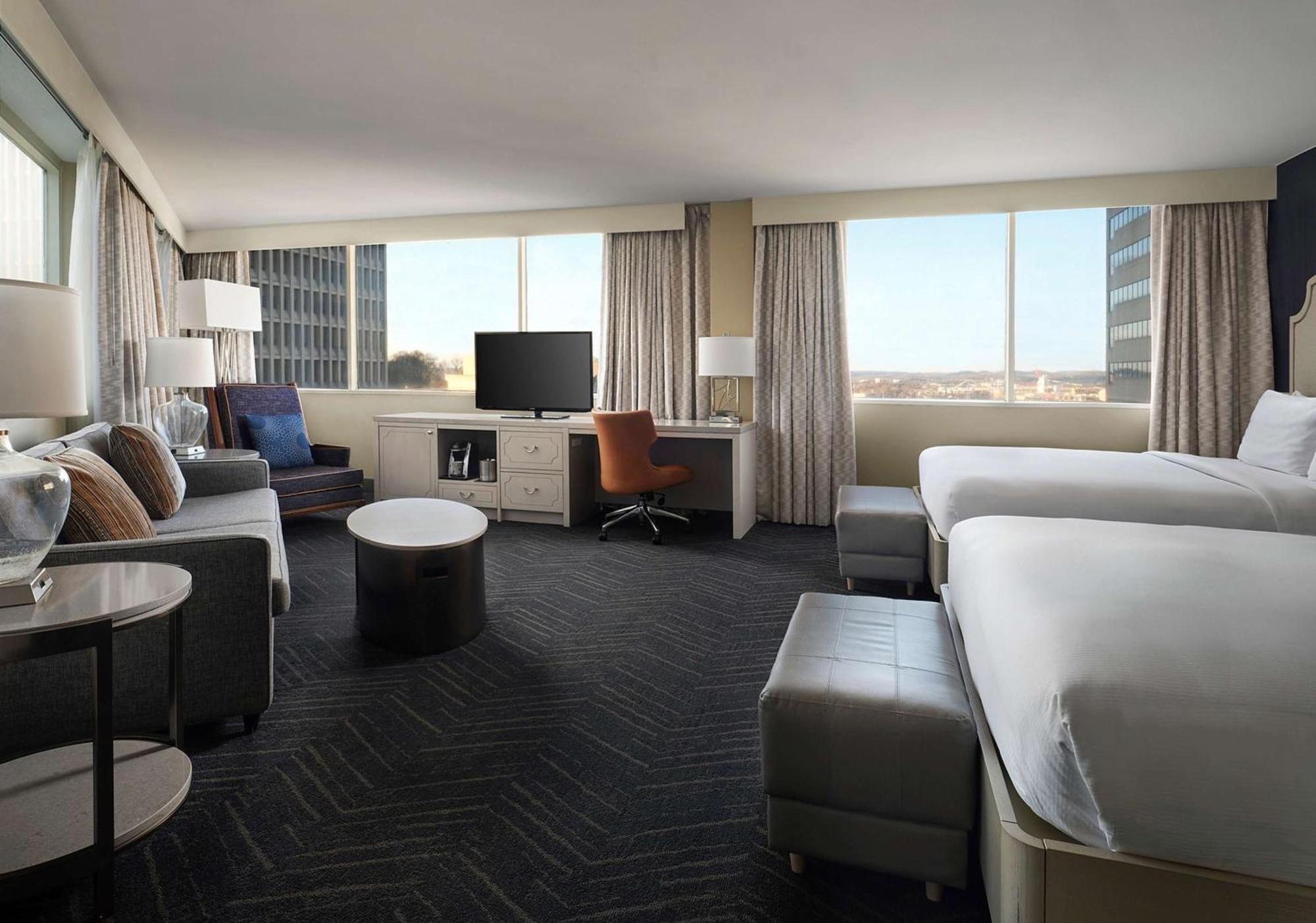 Doubletree By Hilton Hotel Nashville Downtown Экстерьер фото