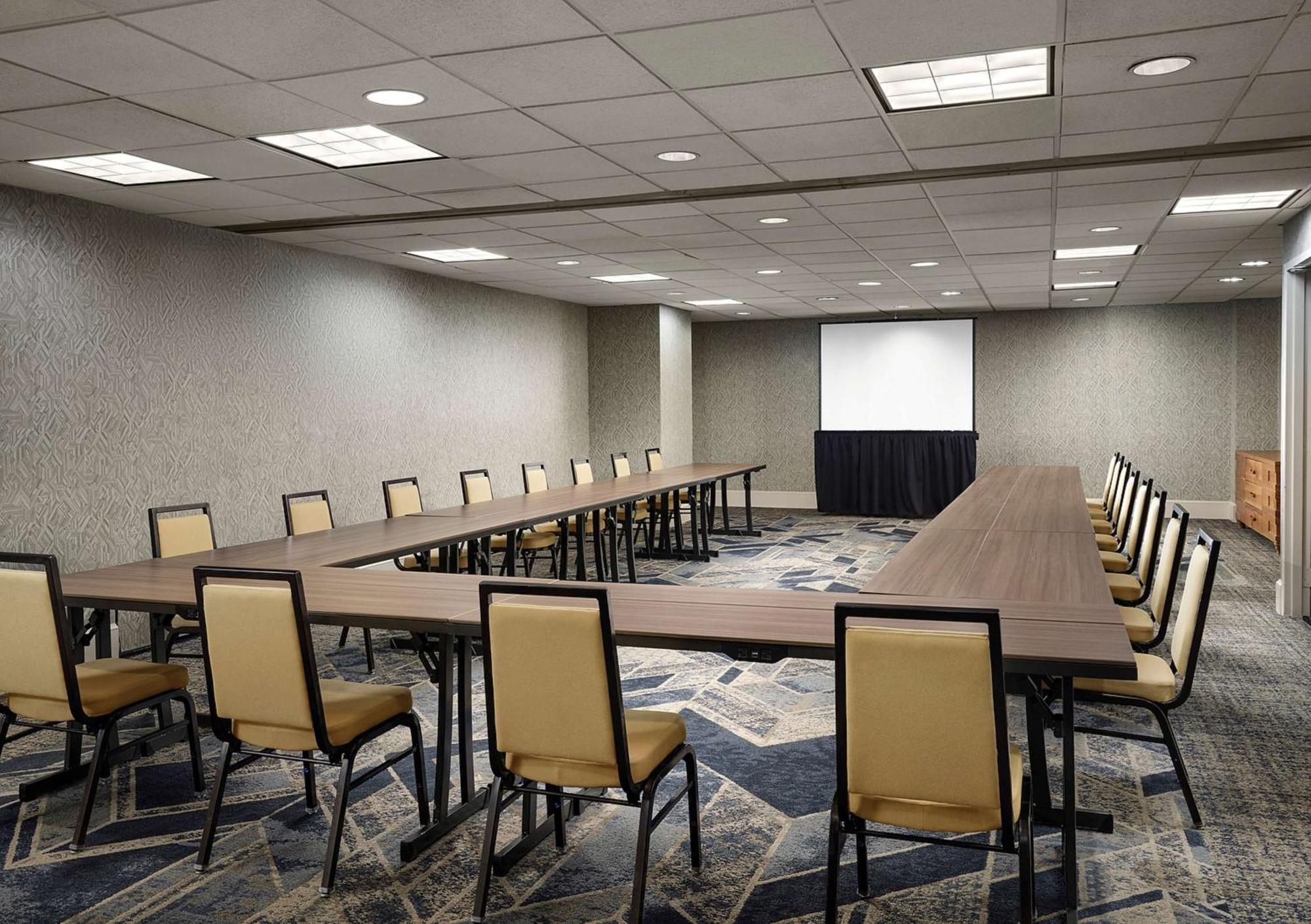 Doubletree By Hilton Hotel Nashville Downtown Экстерьер фото