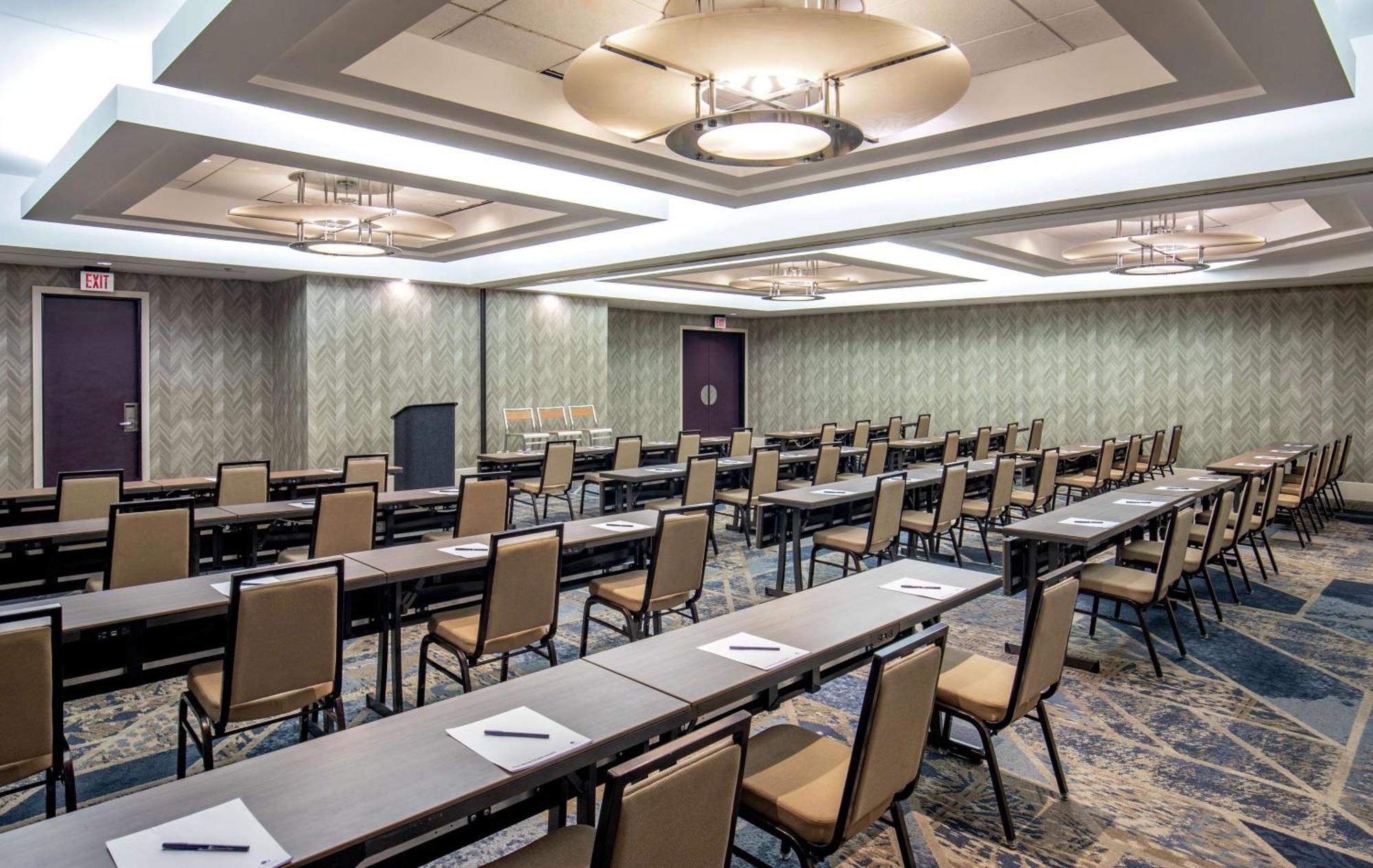 Doubletree By Hilton Hotel Nashville Downtown Экстерьер фото