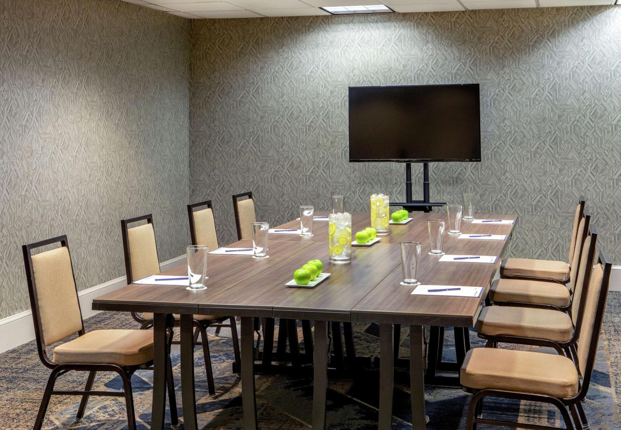 Doubletree By Hilton Hotel Nashville Downtown Экстерьер фото