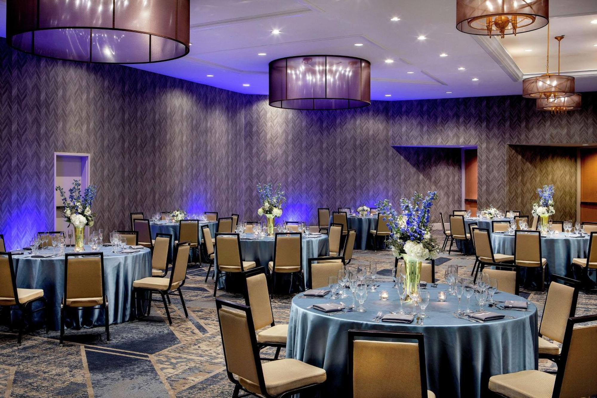 Doubletree By Hilton Hotel Nashville Downtown Экстерьер фото