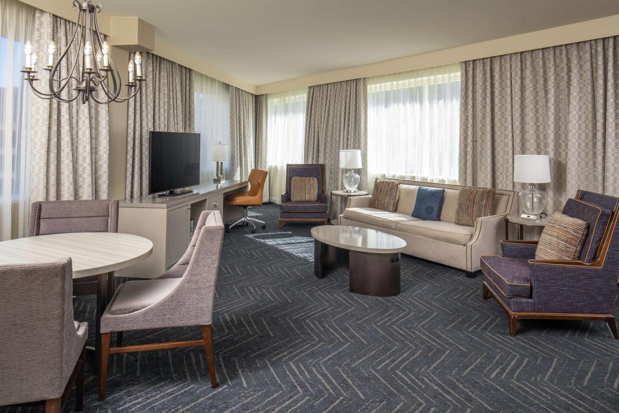 Doubletree By Hilton Hotel Nashville Downtown Экстерьер фото